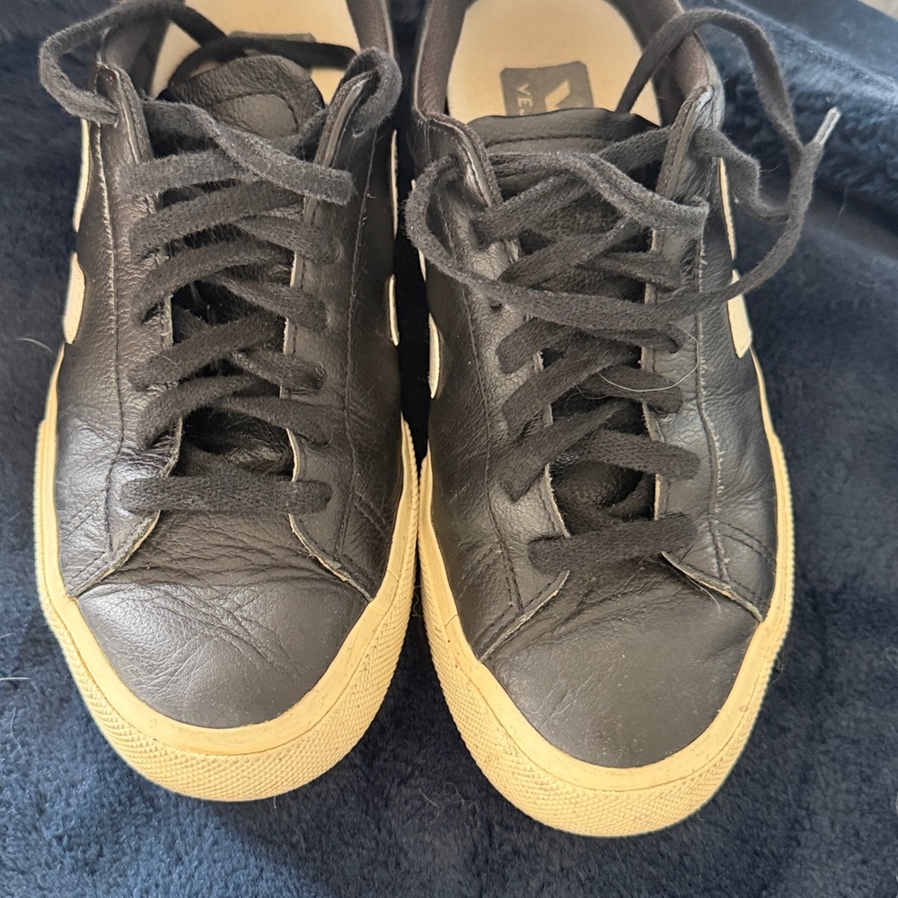 Veja Black and Cream Campo Sneakers, size 7/38 - Picture 5 of 5